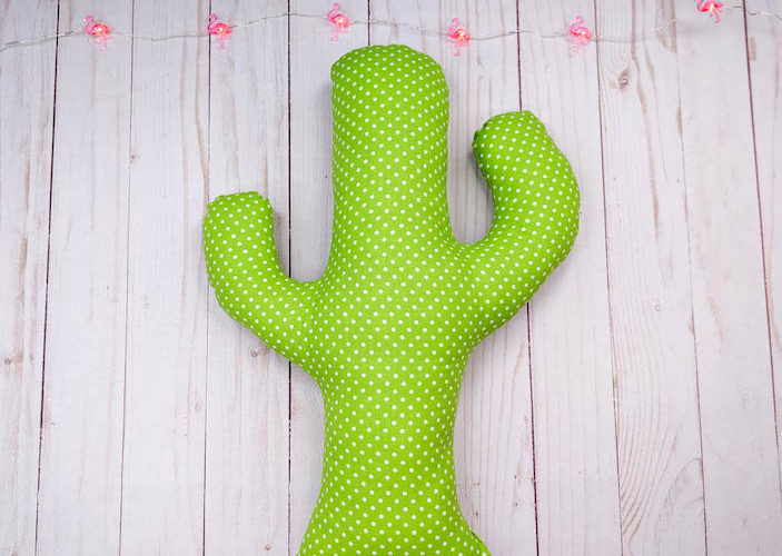 Volg ons moeilijk chirurg How to Make a Cactus Pillow: Free Sewing Pattern - Jennie Masterson