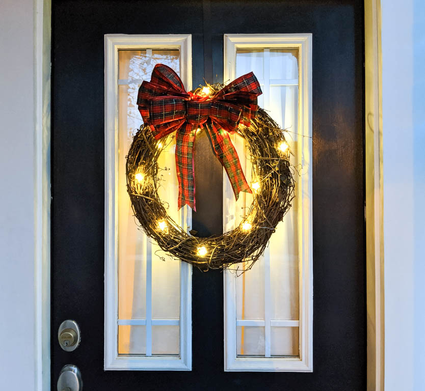 DIY Wreath: Christmas Light Wreath Tutorial