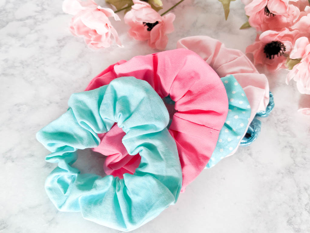 How to Make Easy Scrunchies With a Free Sewing Pattern & SVG