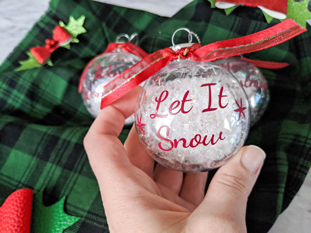 "Let it snow" Ornament
